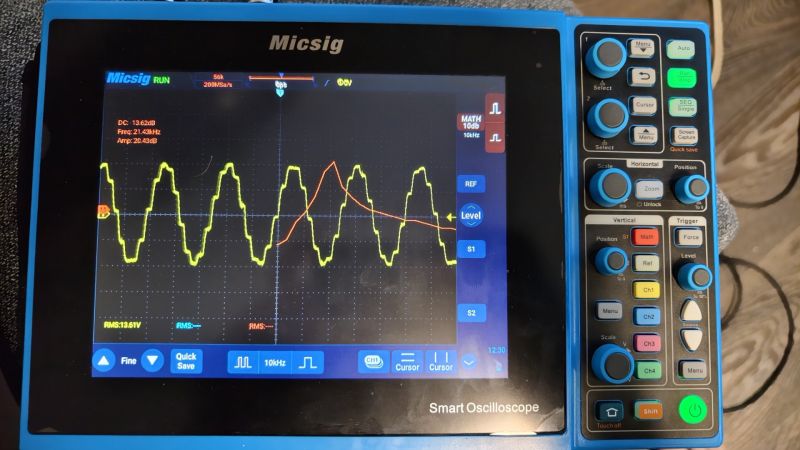 Файл:UD851B измерения 20000 герц.jpg