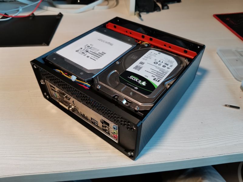 Файл:Фото мини сервера этап 2.jpg